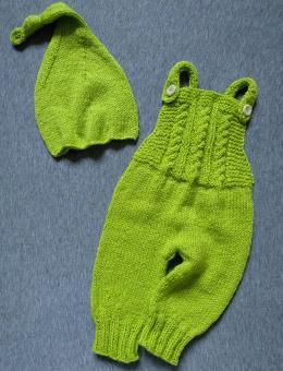 Mono y gorro puntiagudo para la sesión de fotos de bebés